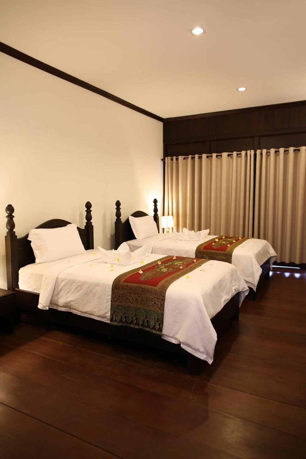 Phubachiang Golf & Resort Pakse Exterior foto