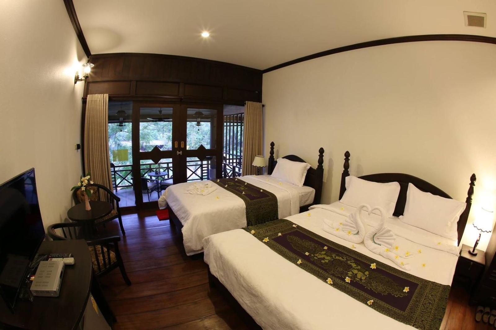 Phubachiang Golf & Resort Pakse Exterior foto