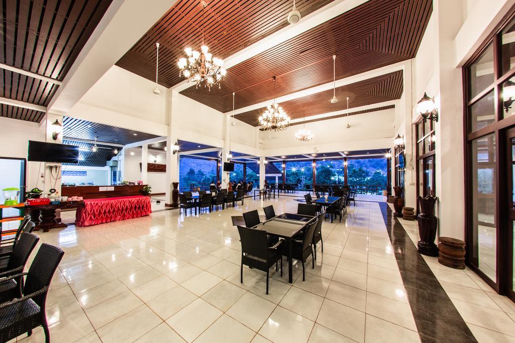 Phubachiang Golf & Resort Pakse Exterior foto