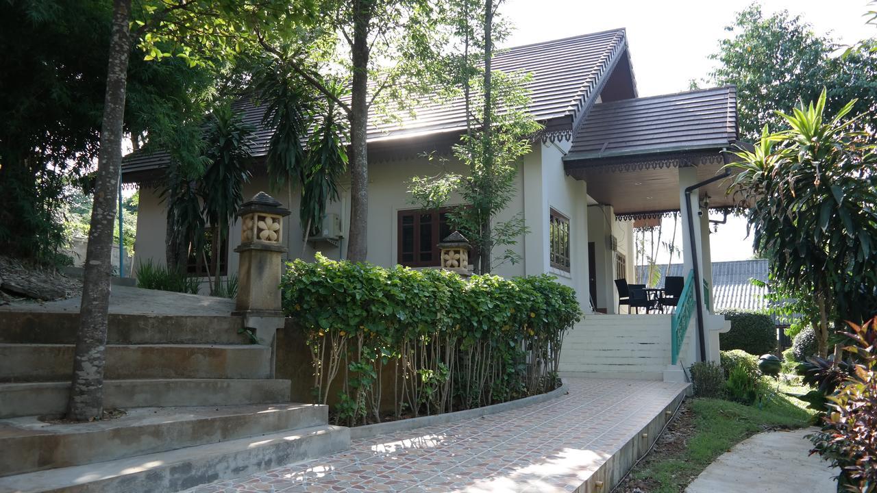 Phubachiang Golf & Resort Pakse Exterior foto