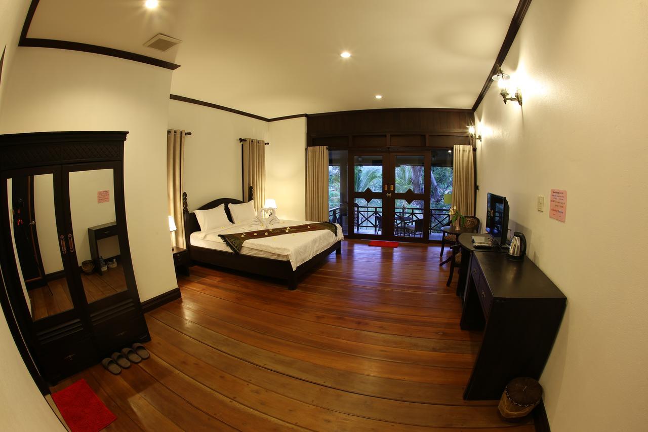 Phubachiang Golf & Resort Pakse Exterior foto