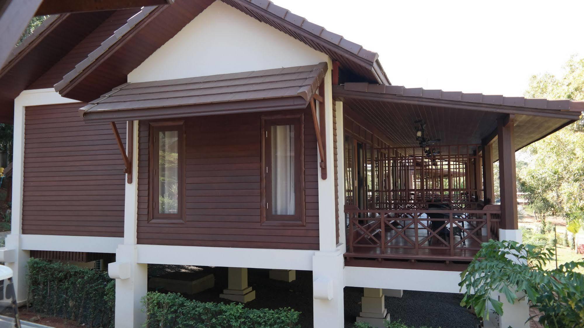 Phubachiang Golf & Resort Pakse Exterior foto